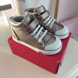 See Kai Run Silver High Top Sneakers Size 9